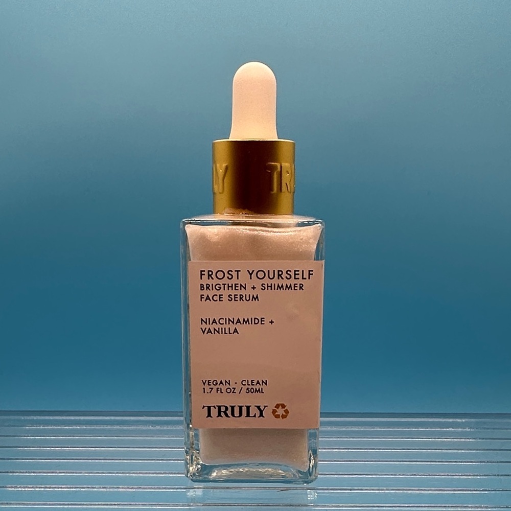 TRULY Frost Yourself Face Serum Shimmer